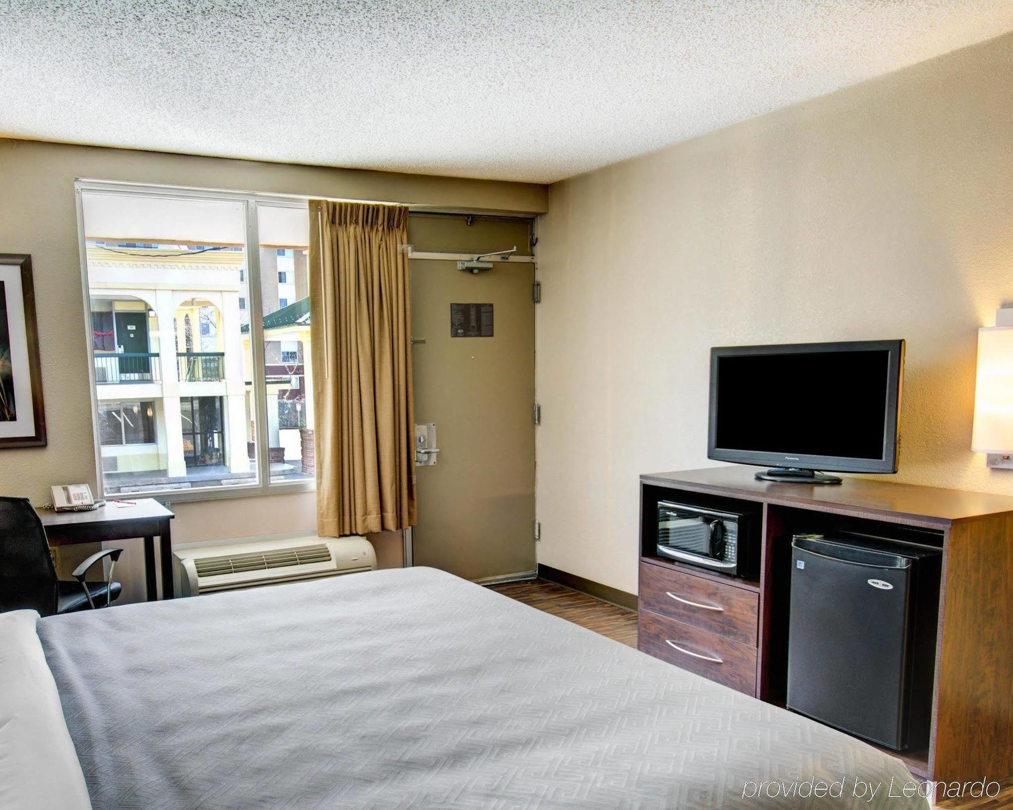 Econo Lodge Takoma Park Dış mekan fotoğraf